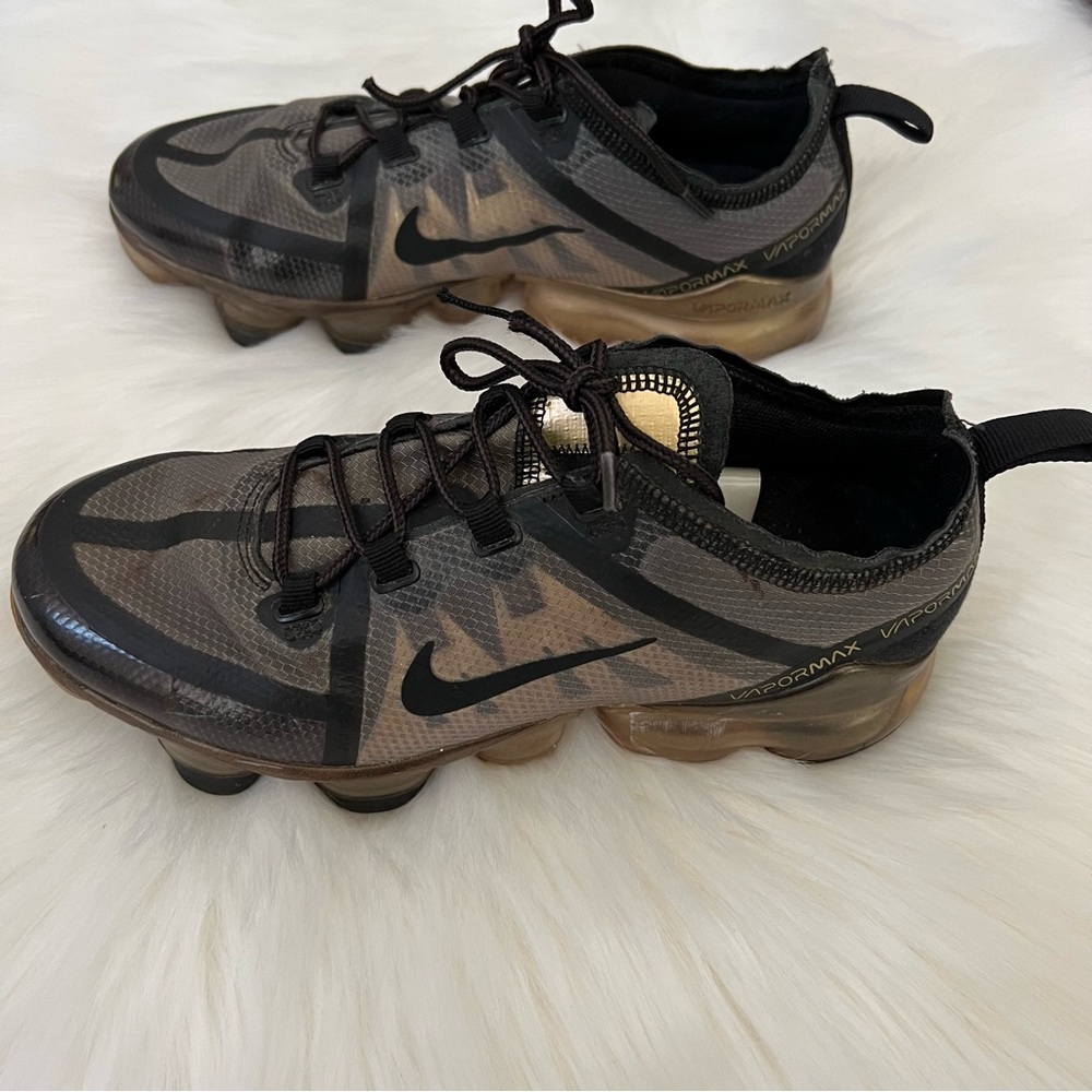 Nike Vapormax Aj2616 004 Black And Gold Lace Up Shoes Youth Size 5.5
